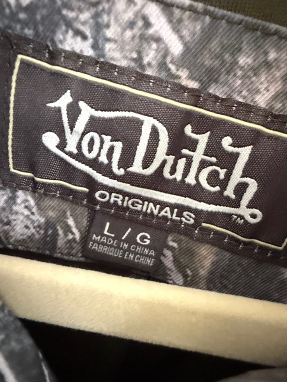 Von Dutch Mechanical Stretch Tree Camo Bomber Jacket - Size Large - Picture 9 of 15